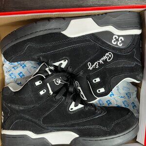 EWING GUARD SIZE 12 BLACK/WHITE